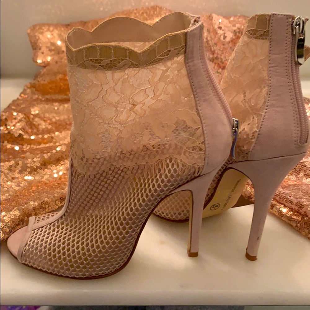 Never worn heels